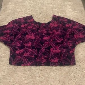 Collective concepts size S purple floral top